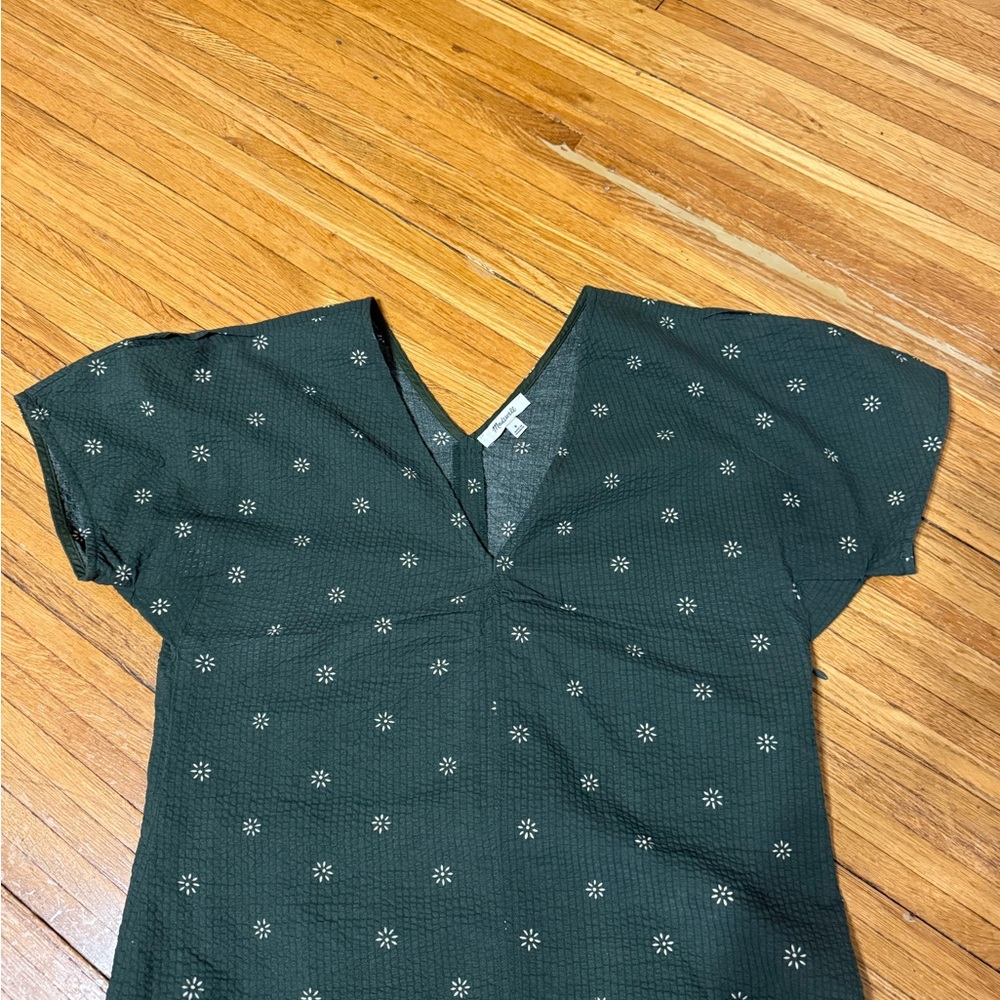 Madewell Dark Green V-Neck Tunic with Small Daisy Print